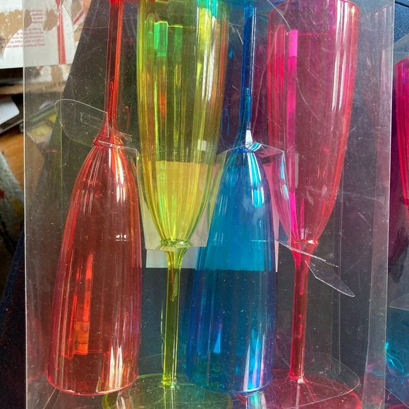 Other - Plastic Champagne Flutes